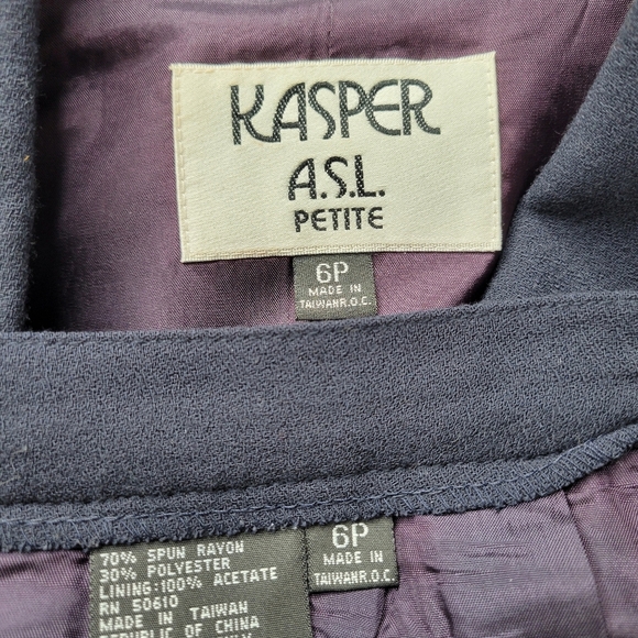 Kasper ASL Skirt Suit Size 6P Navy Longer Length 3 Button Blazer Pleated Petite - Picture 7 of 9